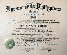 フィリピン大学 卒業証書
